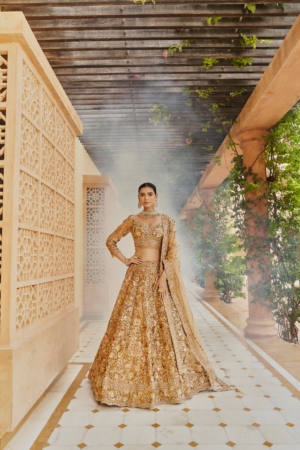 Floral Opulence in Gold